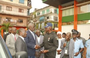 Adjamé: Don d’un véhicule à la Police Nationale