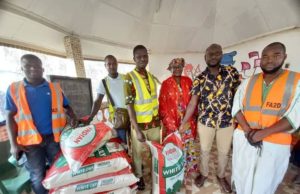 Mairie de Bouaké: Ramadan 2021, dons de riz, LA JEUNESSE DE DAR-ES- SALAM SOUTIENT LA 2ème ADJOINTE AU MAIRE