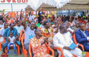 CÉRÉMONIE OFFICIELLE DE REMISE DE CLÉS AU QUARTIER TROIS AMPOULES / LE MAIRE CISSÉ BACONGO REDONNE DE LA DIGNITÉ A SES ADMINISTRÉS