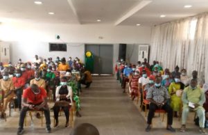 Rencontre d’échange entre Mairie de Yopougon, le Millénium Challenge Account Côte d’Ivoire et les populations impactées par le Projet Abidjan Transport.