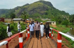 Commune de Man: INAUGURATION DE LA PASSERELLE DU QUARTIER BLOCKHAUS