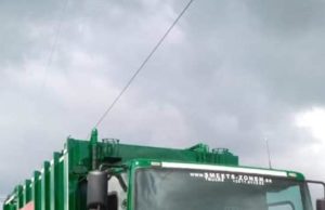 MAIRIE D’ISSIA / CAMION D’ENLÈVEMENT D’ORDURES