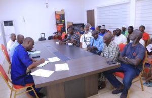 ACTU_KOUMASSI: AFFAIRE HOUPHOUËT BOIGNY 1 & 2 / RENCONTRE ENTRE LES AUTORITÉS MUNICIPALES DE KOUMASSI ET LES POPULATIONS SINISTRÉES