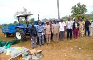 La commune de Sakassou vient de recevoir son matériel de salubrité en présence de Monsieur le Préfet du département de Sakassou.