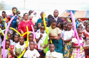 Grand moment de bonheur pour les enfants de la commune de Guitry à l’occasion de la célébration de Noël 2021.