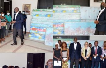 Mairie de Cocody: Action sociale ! Le maire Jean-Marc Yacé offre des matelas aux étudiantes de Cocody