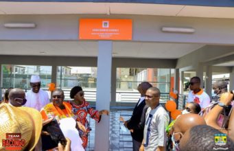 ACTU_KOUMASSI: Remise de clés, LE MAIRE CISSÉ BACONGO CHANGE LE VISAGE DE LA SICOGI