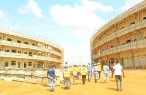 COMMUNE DE BONDOUKOU / VISITE DES CHANTIERS