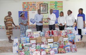 SAN PEDRO / Noël de l’Excellence, MOOV AFRICA ET LE GROUPE CARRÉ D’OR ACCOMPAGNENT LE MAIRE FÉLIX ANOBLÉ