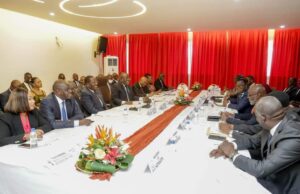 UVICOCI: Cadre Permanent de Concertation District Autonome Abidjan / Mairies